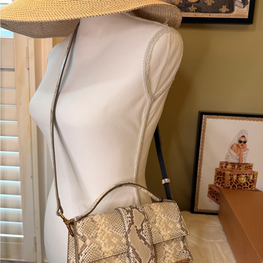 Jacquemus Le Grand Bambino Bag in Snake Embossed - Picture 16 of 16
